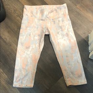 🧡Alo peach python leggings☮️